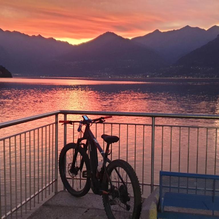 Villa Lago Groundfloor Lakefront Beach Garden Bike&Boat& Scooter Lake Como - Appartamento con 2 Camere da Letto - 21