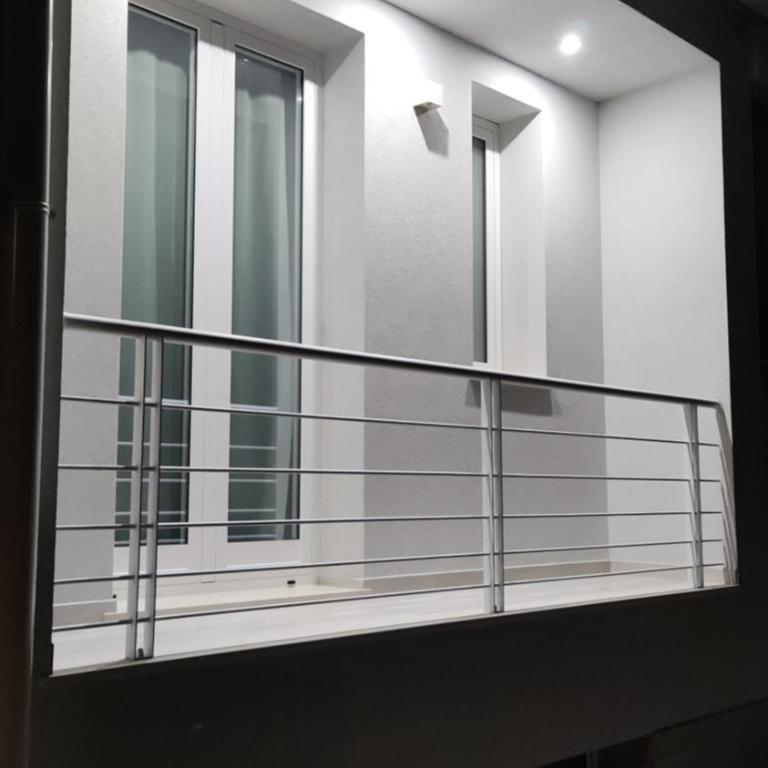 Bilateral B&B - Camera Familiare con Bagno Privato - 1