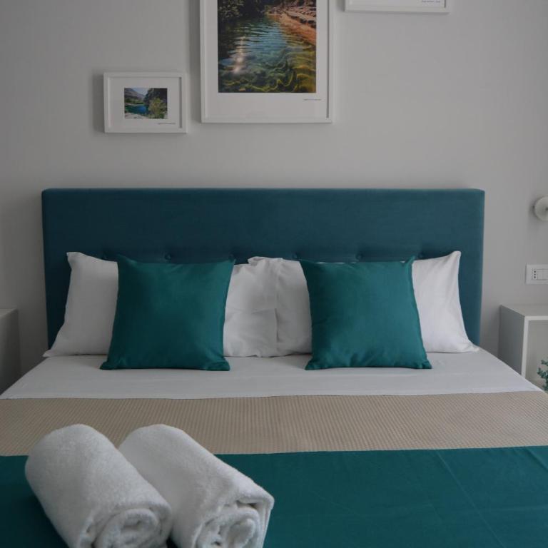 Bilateral B&B - Camera Tripla con Bagno Privato - 3