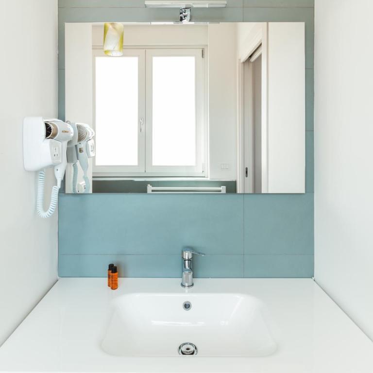 FeMa Apartment & Rooms - Housea - Camera Matrimoniale con Balcone e Vista Mare - 21