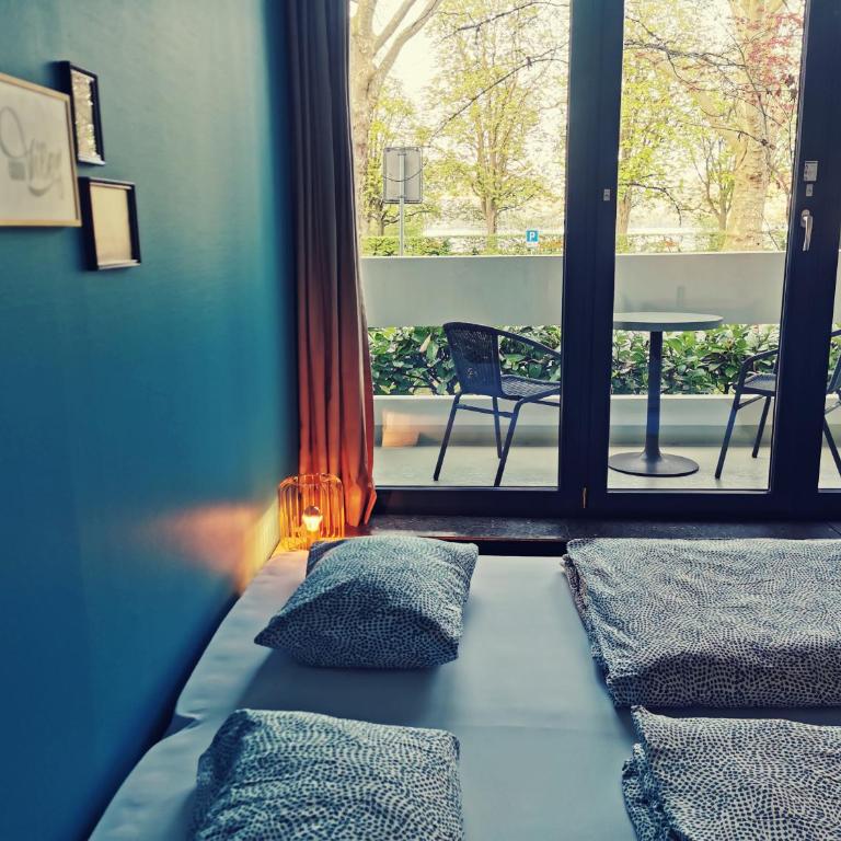Backpackers Luzern - Budget Doppel-/Zweibettzimmer mit Gemeinschaftsbad - 13