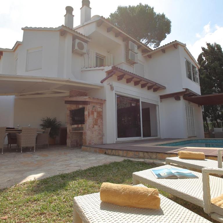 Tropical garden, villa with pool near the beach - Villa - 9