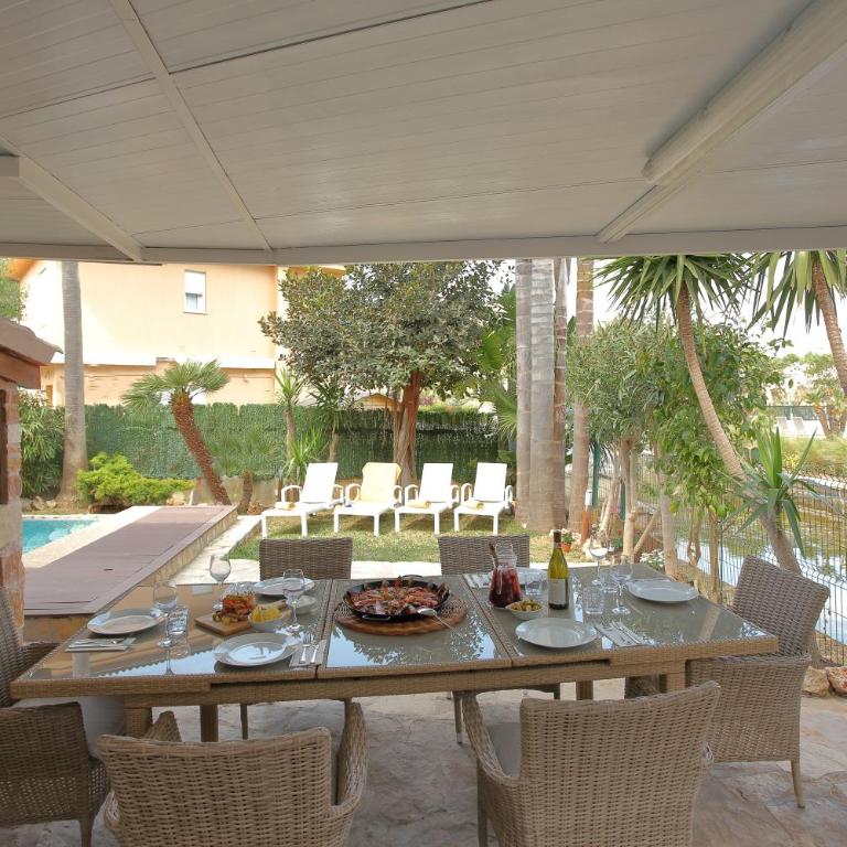 Tropical garden, villa with pool near the beach - Villa - 30