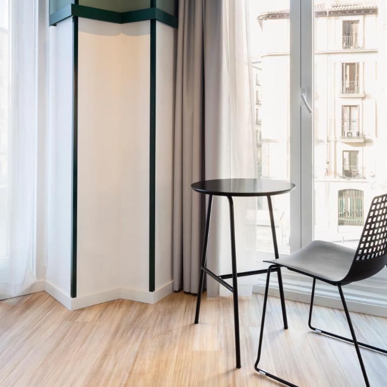 B&B HOTEL Madrid Centro Plaza Mayor - Superior Double Room - 9