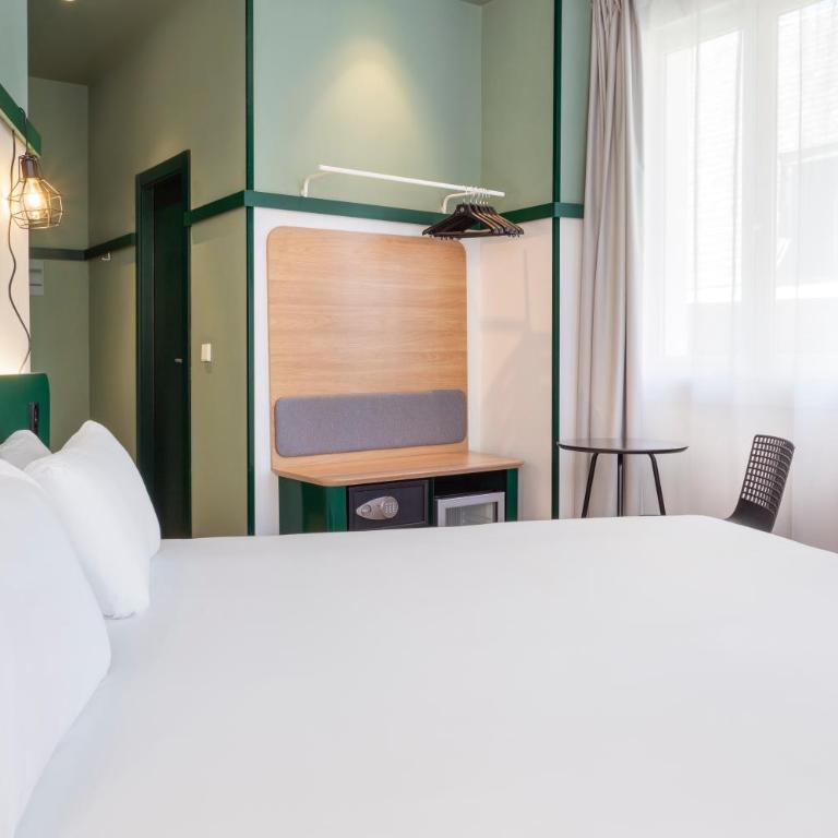 B&B HOTEL Madrid Centro Plaza Mayor - Superior Double Room - 6