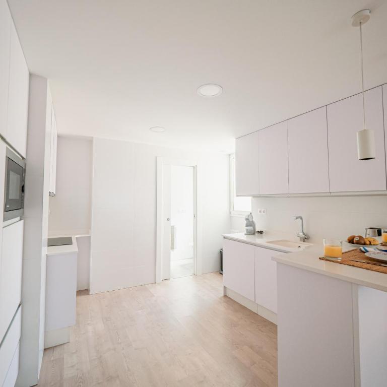 Balcón Rambla con Vistas al Mar - Three-Bedroom Apartment - 7