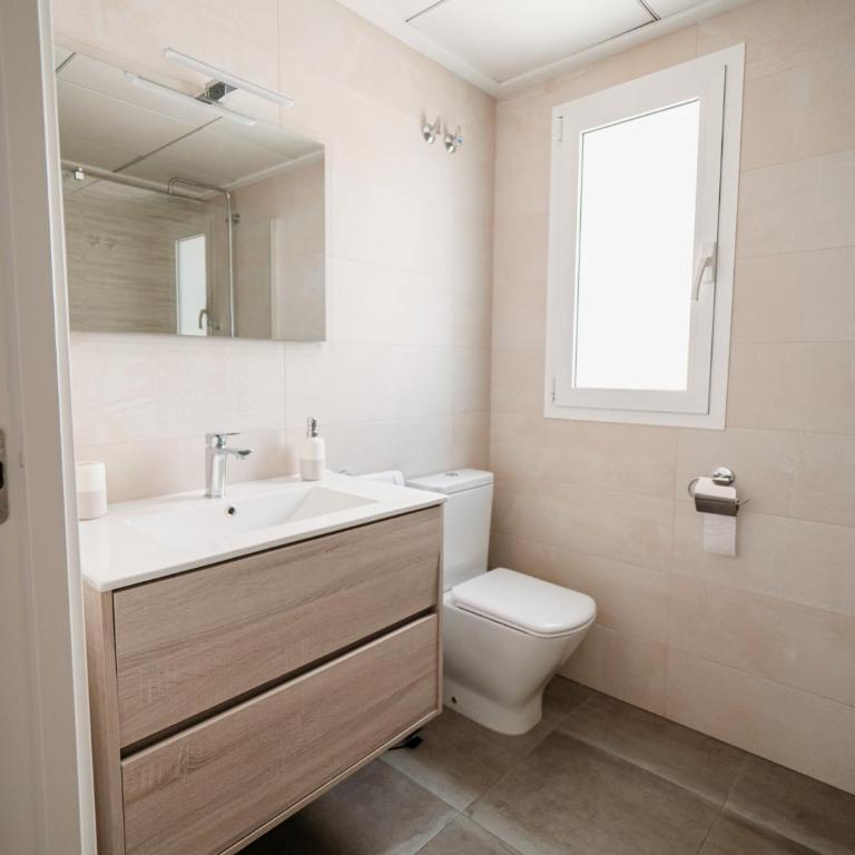 Balcón Rambla con Vistas al Mar - Three-Bedroom Apartment - 22