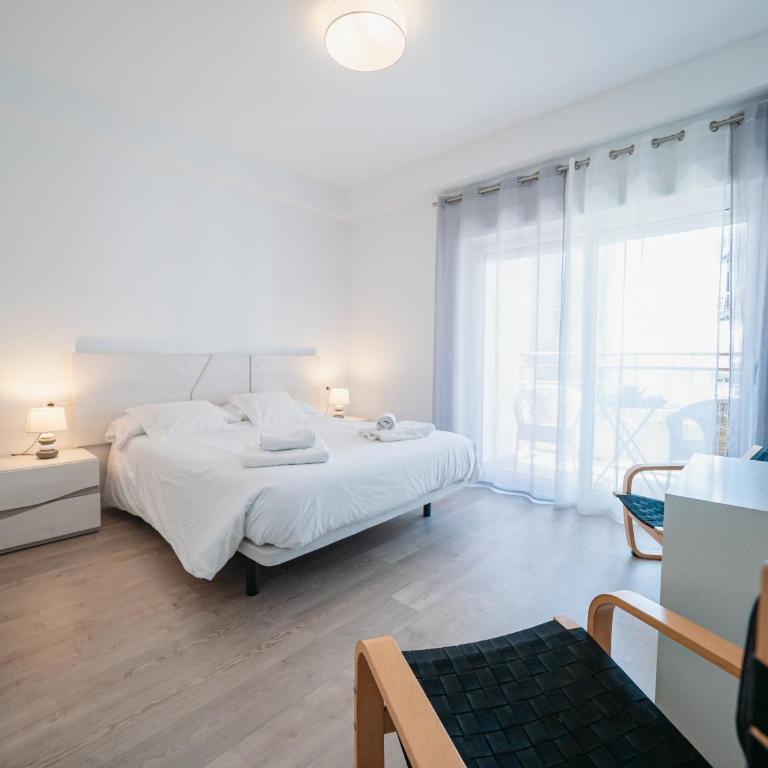 Balcón Rambla con Vistas al Mar - Three-Bedroom Apartment - 12