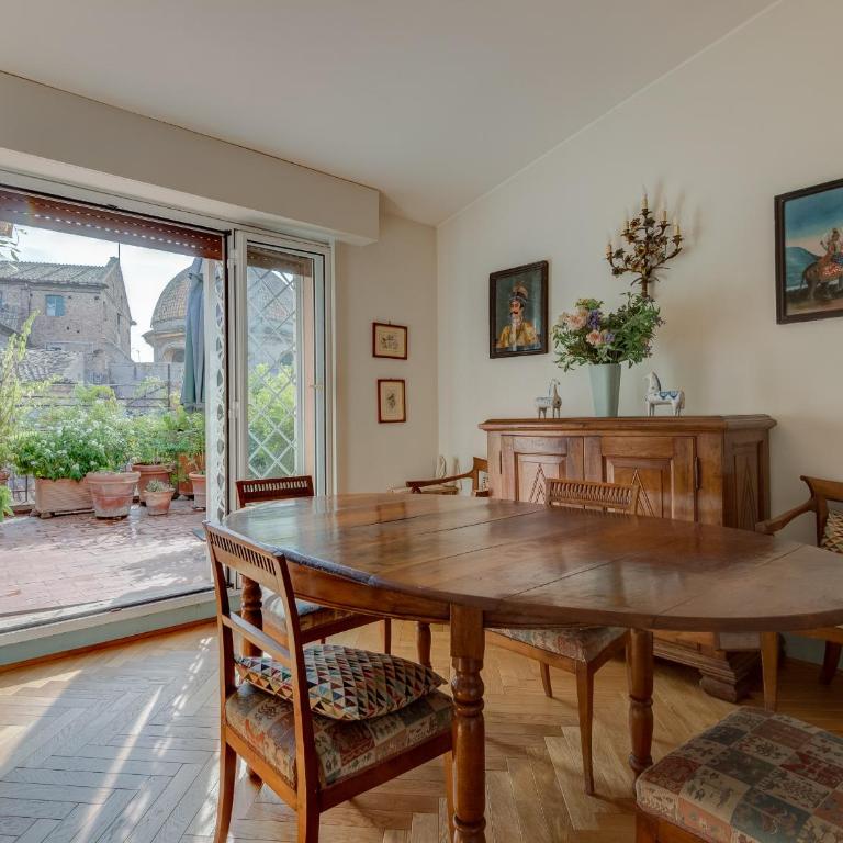 Piazza Lovatelli Luxury Penthouse - Three-Bedroom Apartment - 23
