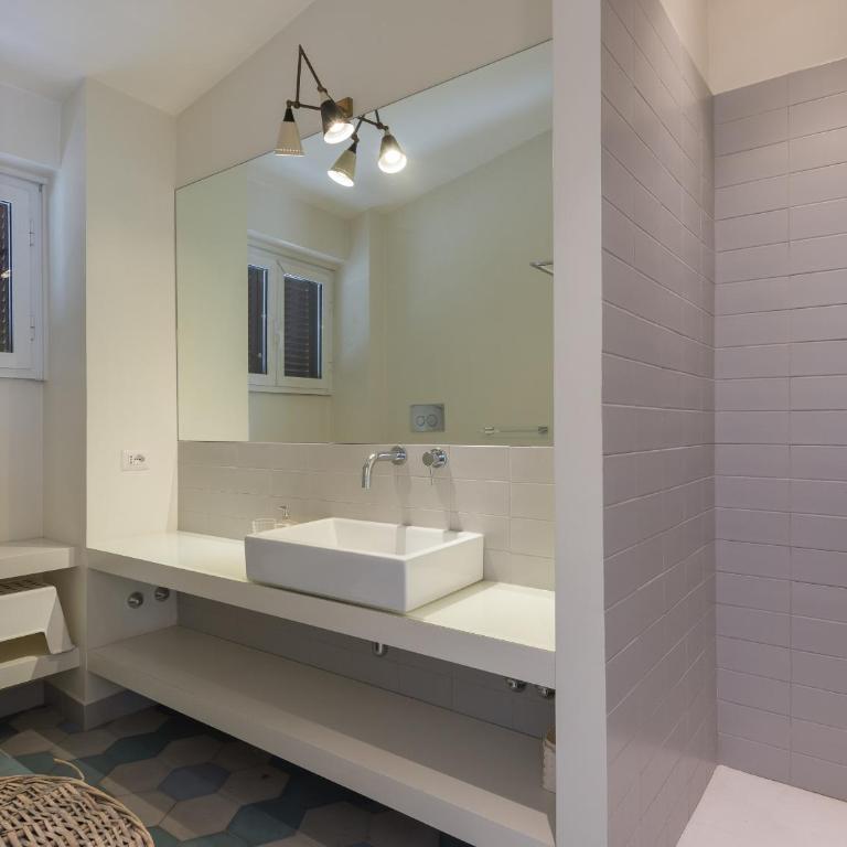 Piazza Lovatelli Luxury Penthouse - Three-Bedroom Apartment - 37