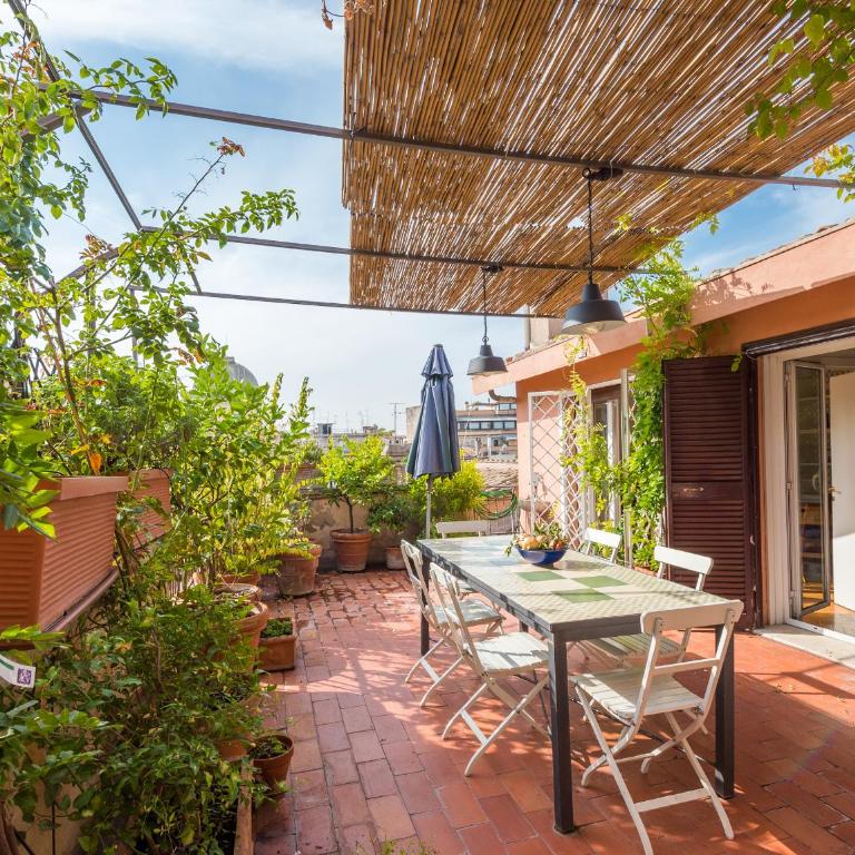 Piazza Lovatelli Luxury Penthouse - Three-Bedroom Apartment - 46