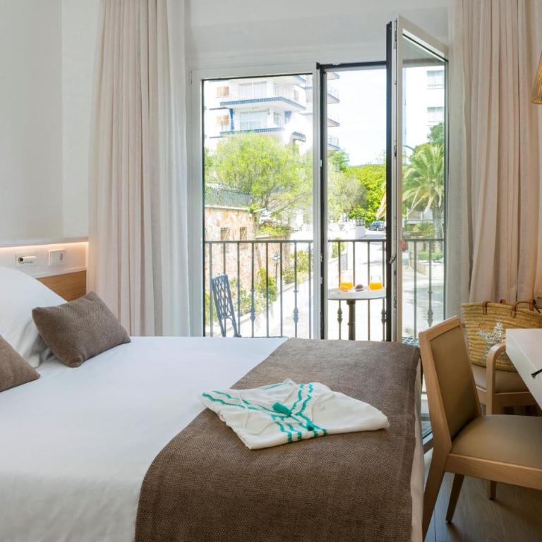 Hotel Costa Brava - Habitación doble con vistas al jardín - 3