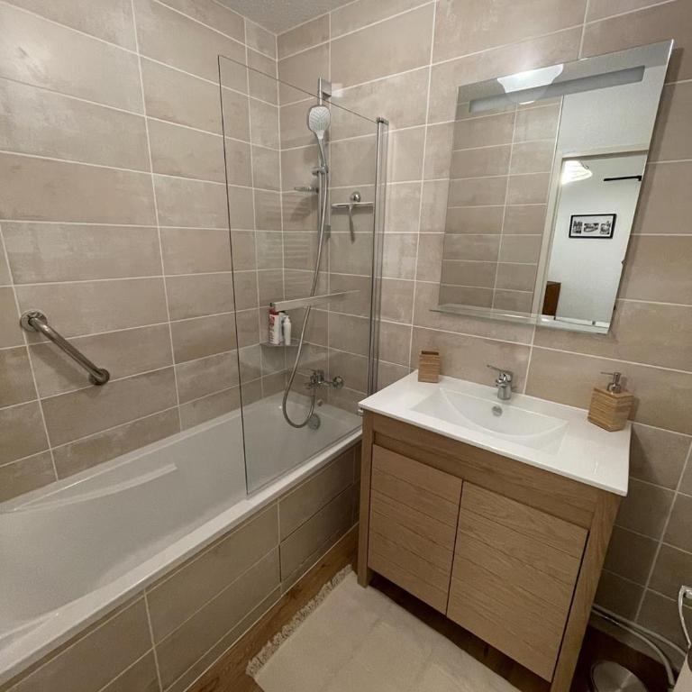 « Le traversin » Centre Sarlat App. 2 chambres - Appartamento con 2 Camere da Letto - 9