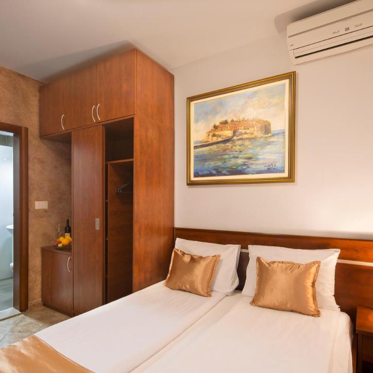 Apartmani Salus - Double or Twin Room with Balcony - 5