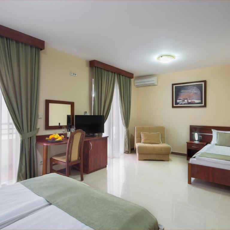 Apartmani Salus - Family Studio - 11