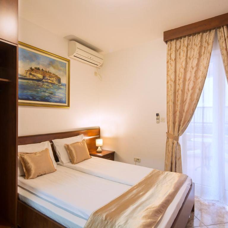 Apartmani Salus - Double or Twin Room with Balcony - 4