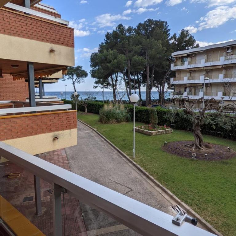 Jacob Apartament - Mas d'en Gran - Two-Bedroom Apartment with Terrace - 4