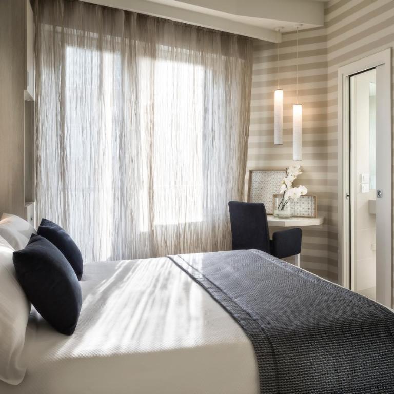 Hotel Nautico - Small Room - 1
