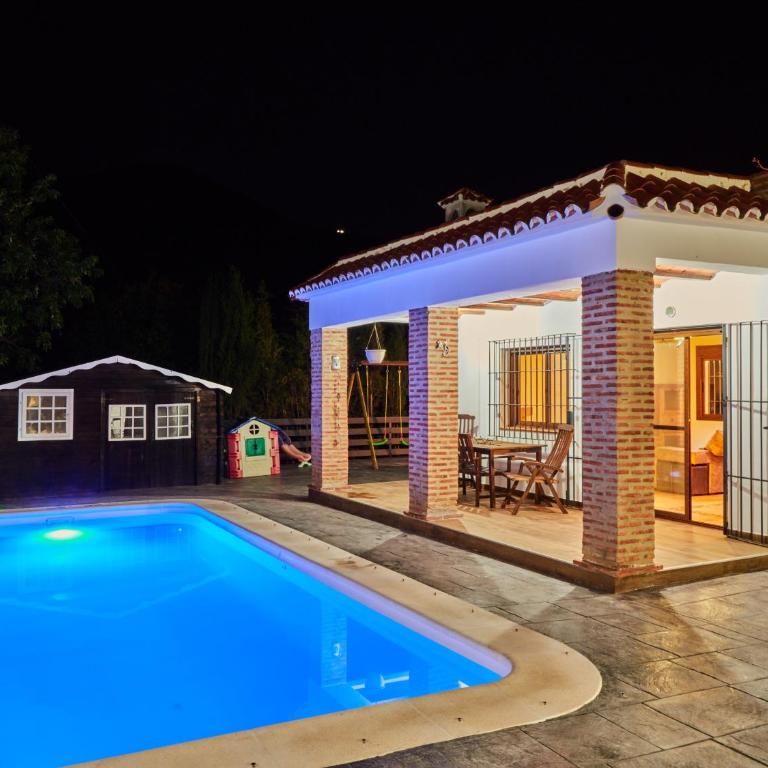 Cubo's Finca El Nogal de los Montes de Malaga - Villa with Private Pool - 3