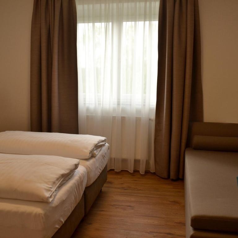 Gasthof Kranerwirt - Basic Dreibettzimmer - 3