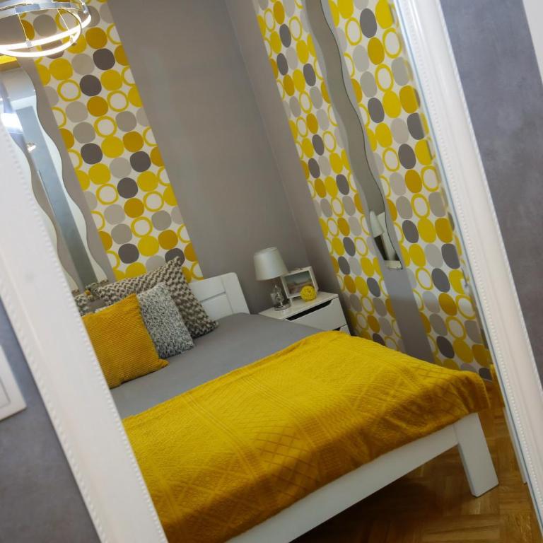 Welcome Center - One-Bedroom Apartment - 8