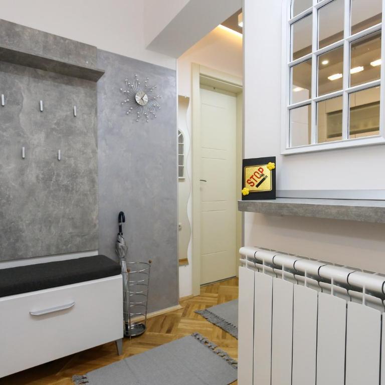 Welcome Center - One-Bedroom Apartment - 29