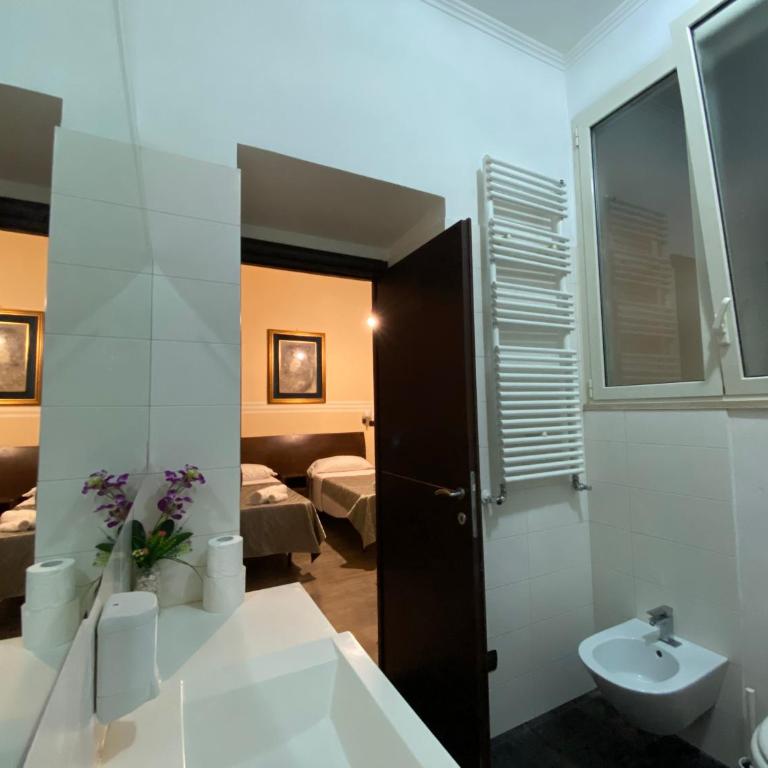 Quintino B&B - Triple Room with Balcony - 9