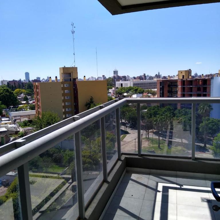 Dpto Panorámico con cochera Polo gastronómico Güemes - Nueva Córdoba Excelente Acceso -Seguridad 24 hs Terraza y asadores!! Sin gastos adicionales - Apartamento de 1 dormitorio - 14