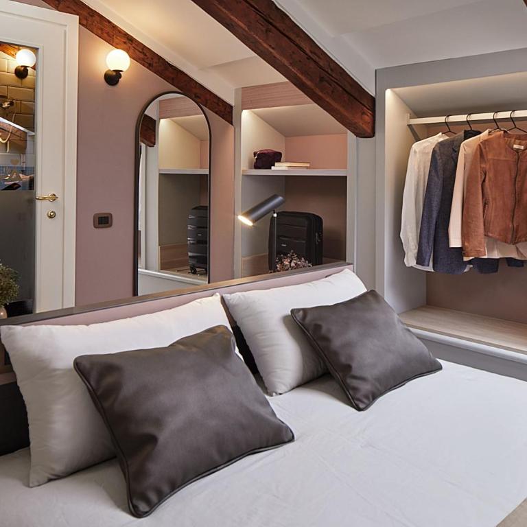 UNAHOTELS Ala Venezia-Adults 16 - Camera Matrimoniale Classic - 1