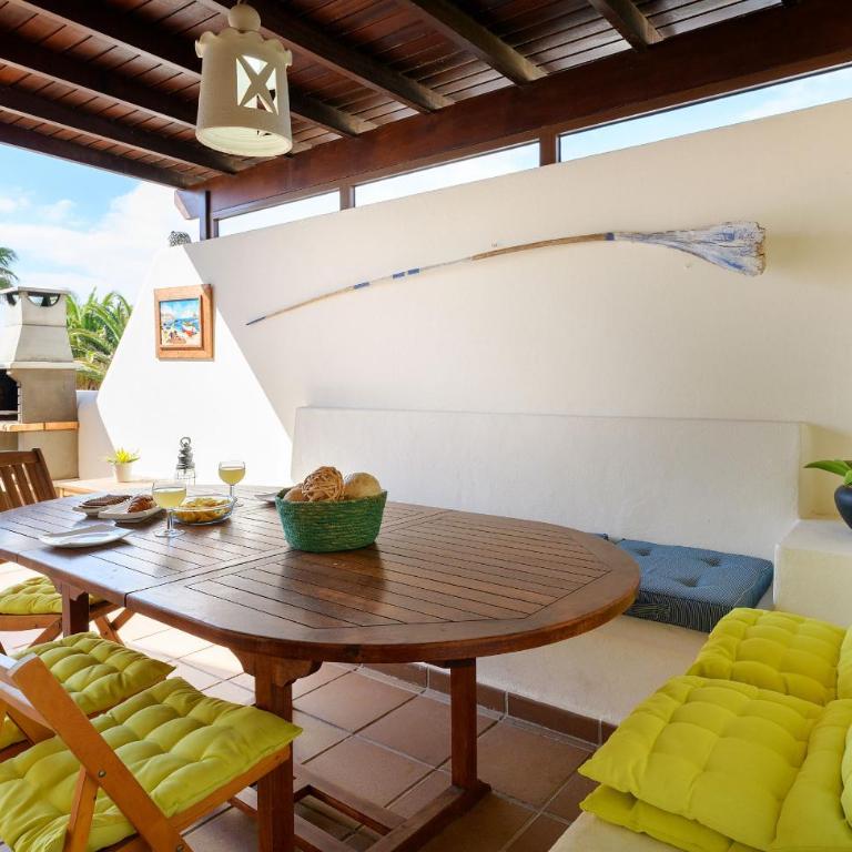 Casa La Goleta, Volcán y Mar - Two-Bedroom House - 5