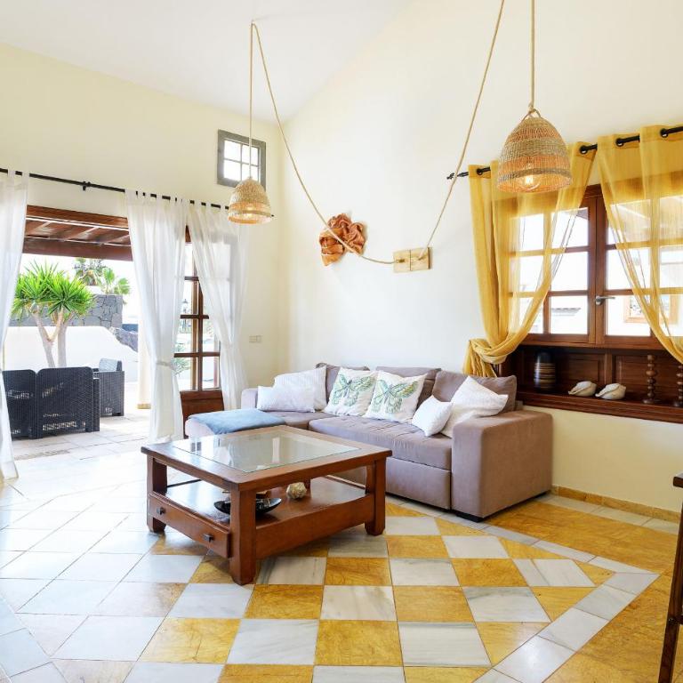 Casa La Goleta, Volcán y Mar - Two-Bedroom House - 7