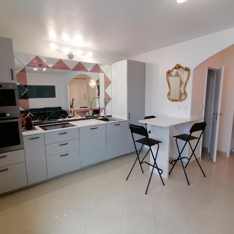 Nice Vue Mer 50m plage Parking - Appartement 2 Chambres - 1
