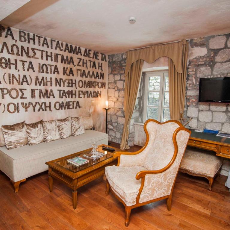 Boutique Hotel Astoria - Superior Dvokrevetna Soba sa Bračnim Krevetom - 13