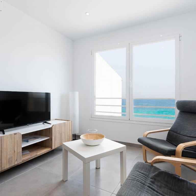 YourHouse Monges Apartment with sea views - Two-Bedroom Apartment - 7