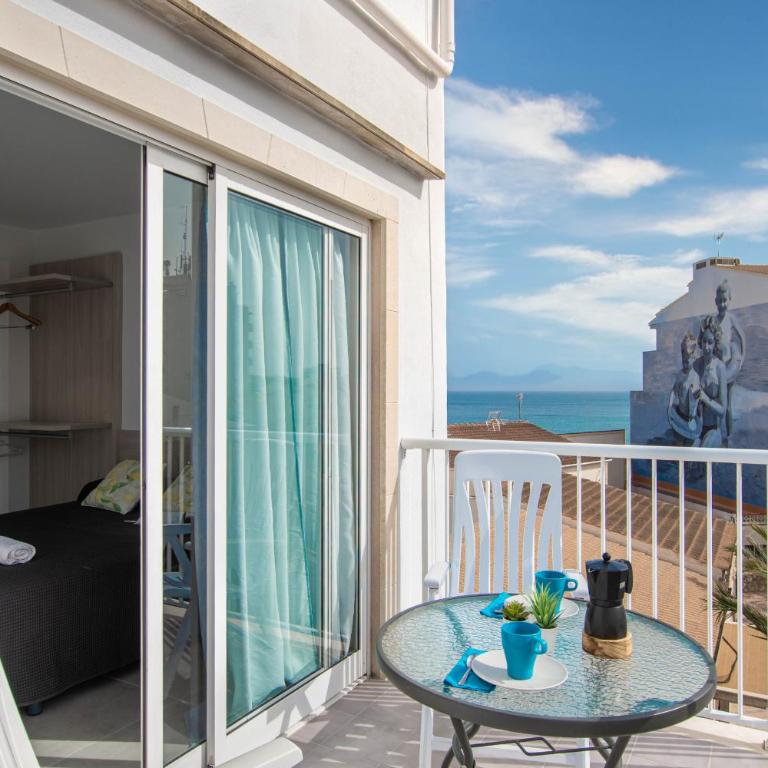 YourHouse Monges Apartment with sea views - Two-Bedroom Apartment - 1