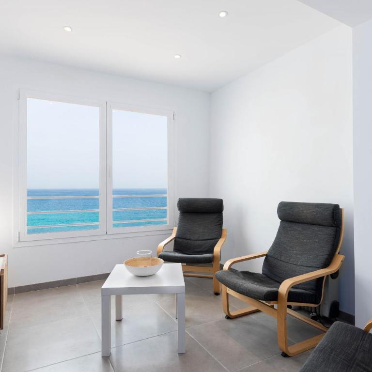 YourHouse Monges Apartment with sea views - Two-Bedroom Apartment - 8