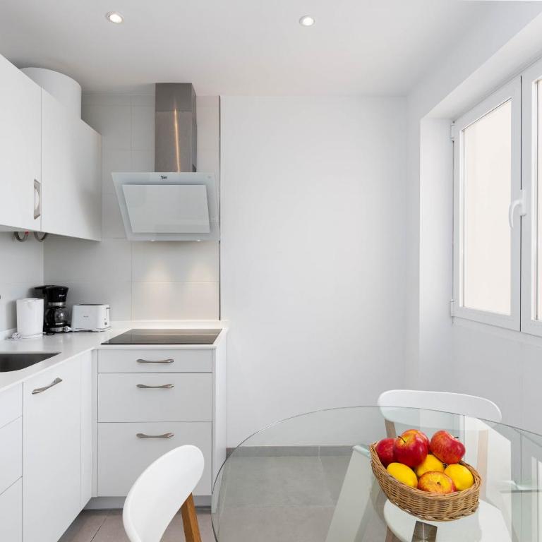 YourHouse Monges Apartment with sea views - Two-Bedroom Apartment - 10