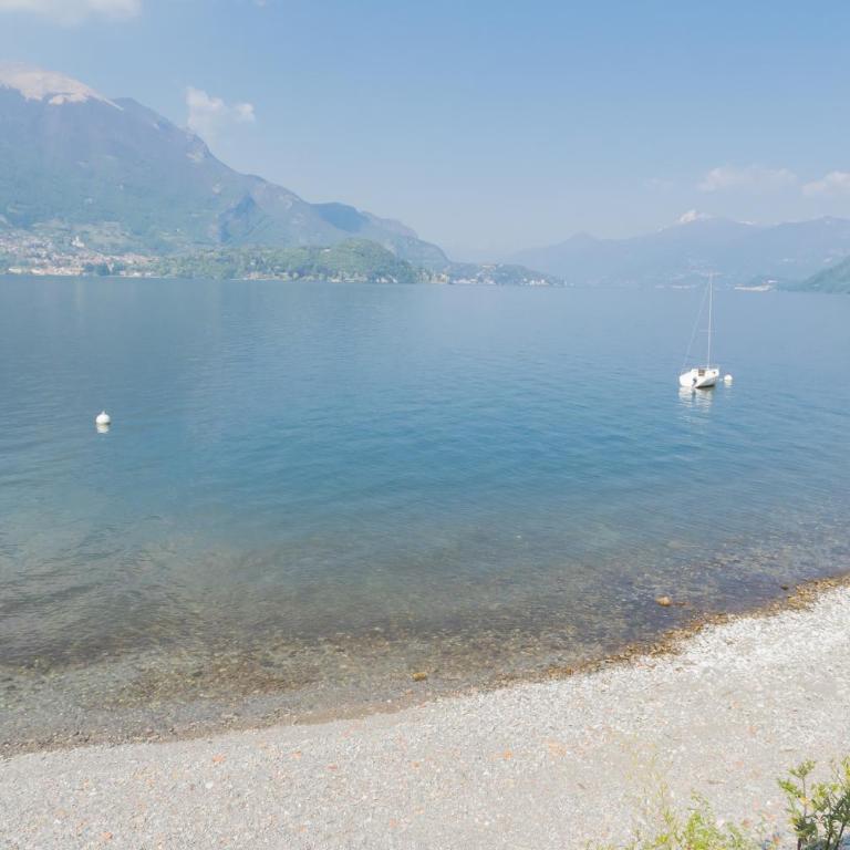 Dream Lake Apartments Lake View - private beach by Rent All Como - Two-Bedroom Apartment - 34
