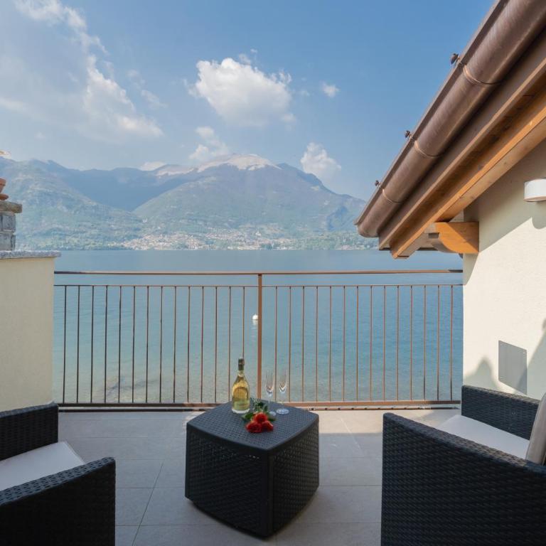 Dream Lake Apartments Lake View - private beach by Rent All Como - Two-Bedroom Apartment - 33