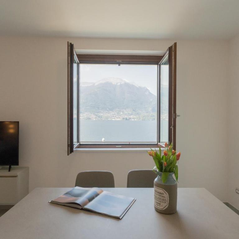 Dream Lake Apartments Lake View - private beach by Rent All Como - Two-Bedroom Apartment - 14
