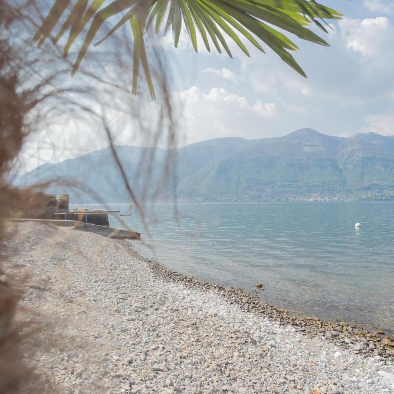 Dream Lake Apartments Lake View - private beach by Rent All Como - Two-Bedroom Apartment - 20