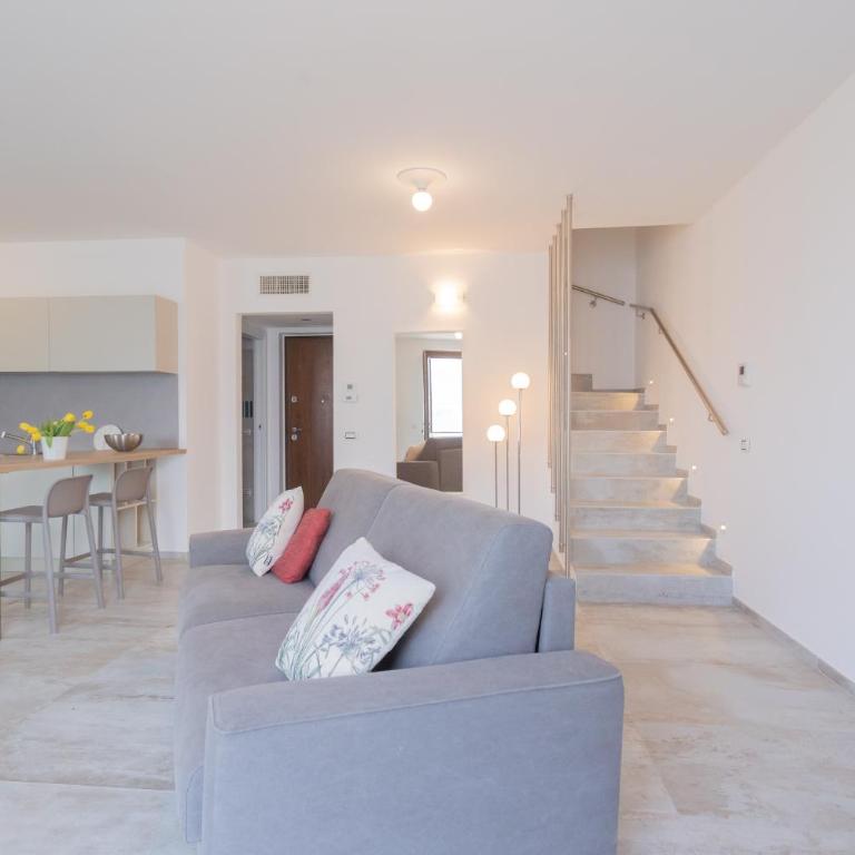 Dream Lake Apartments Lake View - private beach by Rent All Como - Two-Bedroom Apartment - 25