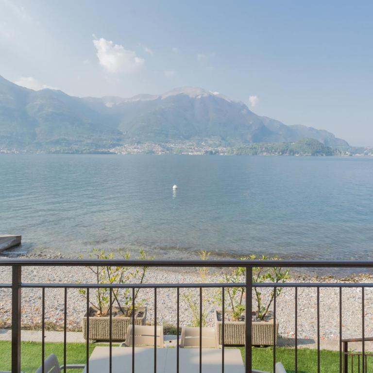 Dream Lake Apartments Lake View - private beach by Rent All Como - Two-Bedroom Apartment - 22