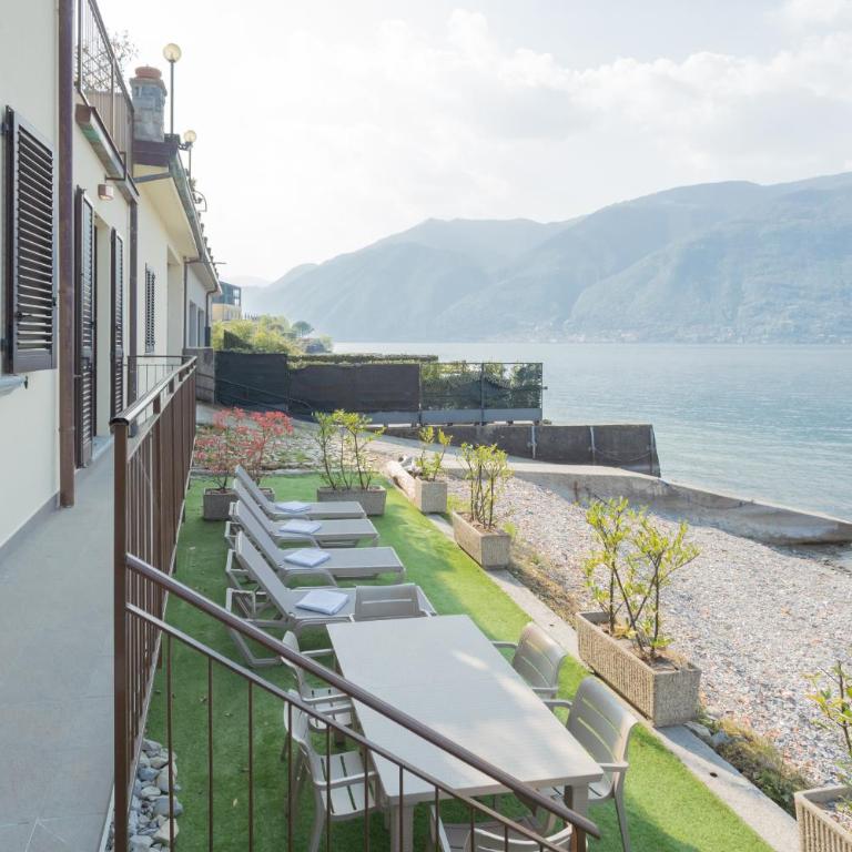 Dream Lake Apartments Lake View - private beach by Rent All Como - Two-Bedroom Apartment - 6