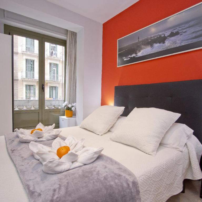 Barcelona City Centre Hostal - Small Double Room - 1