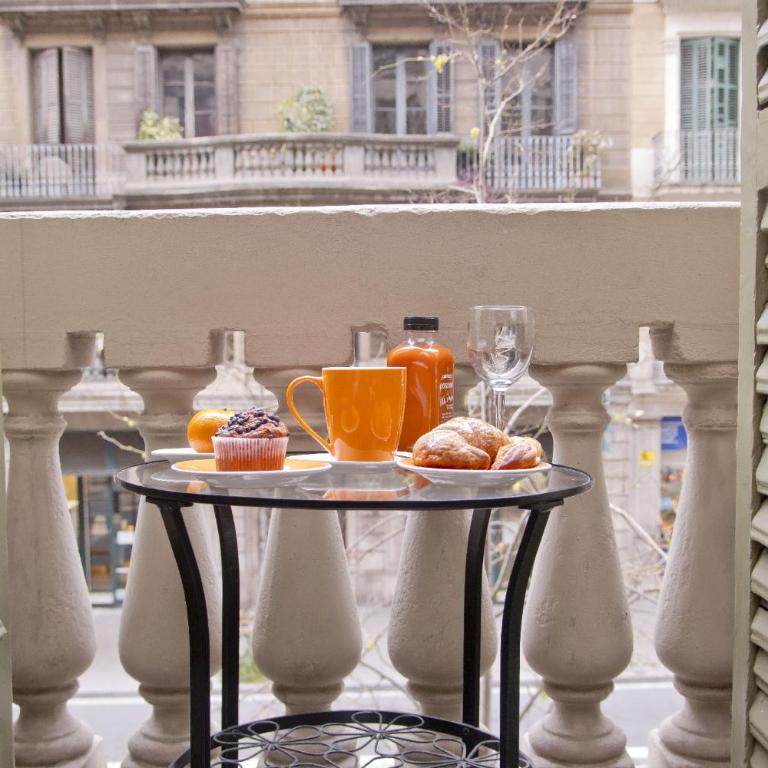 Barcelona City Centre Hostal - Standard Double or Twin Room - 23