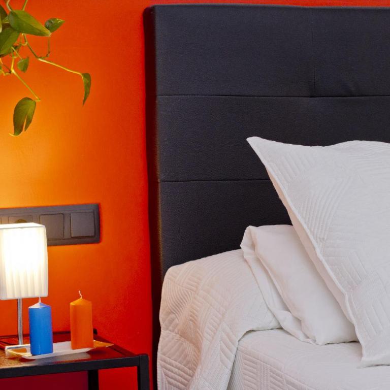 Barcelona City Centre Hostal - Standard Double or Twin Room - 32