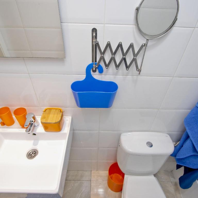 Barcelona City Centre Hostal - Standard Double or Twin Room - 56