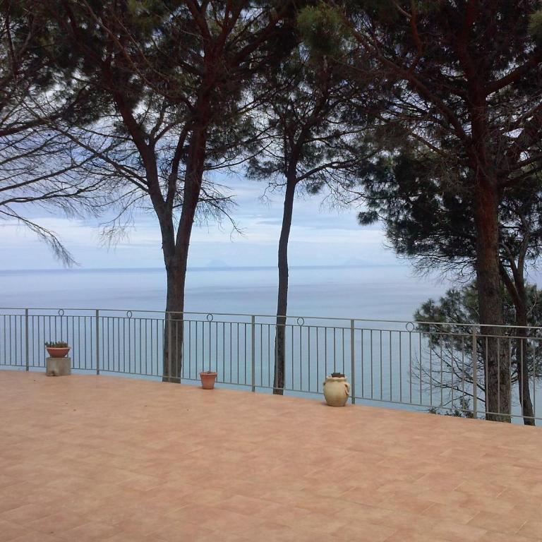 Alba Tra I Pini B&B - Camera Matrimoniale/Doppia con Letti Singoli con Vista Mare - 3
