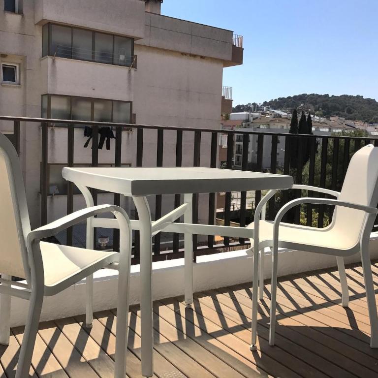 LETS HOLIDAYS Quiet apartment with pool in tossa - Apartamento de 1 dormitorio - 11